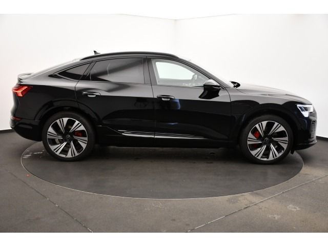 Audi Q8 Sportback 55 e-tron quattro S line foto 20