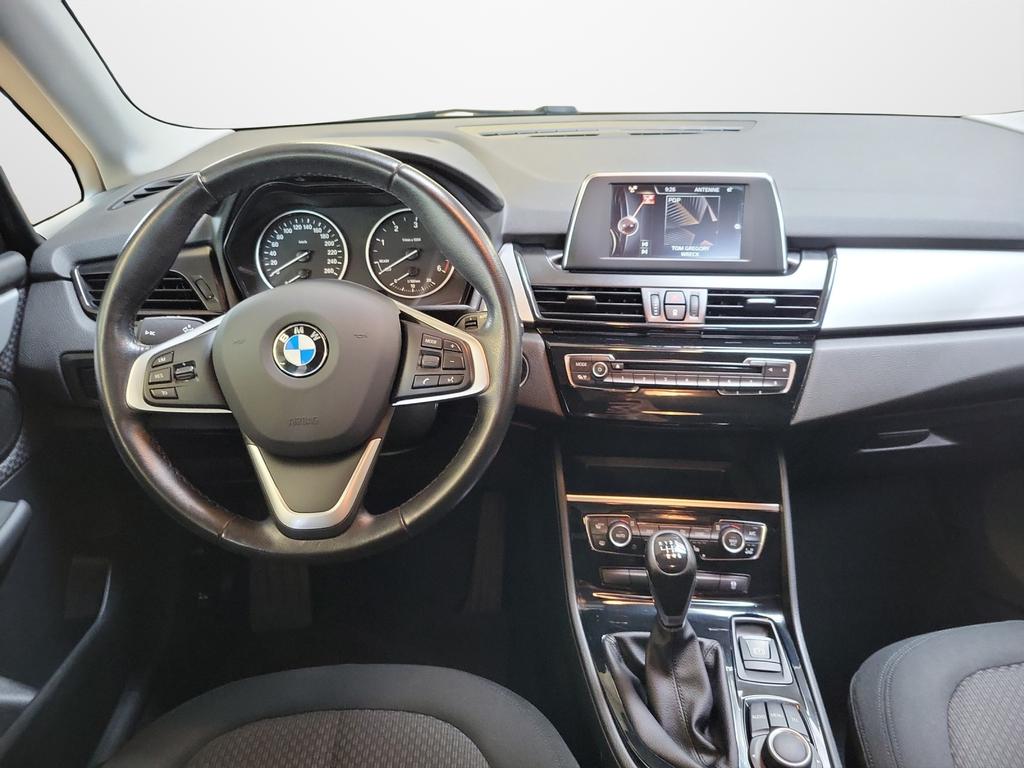 BMW 218