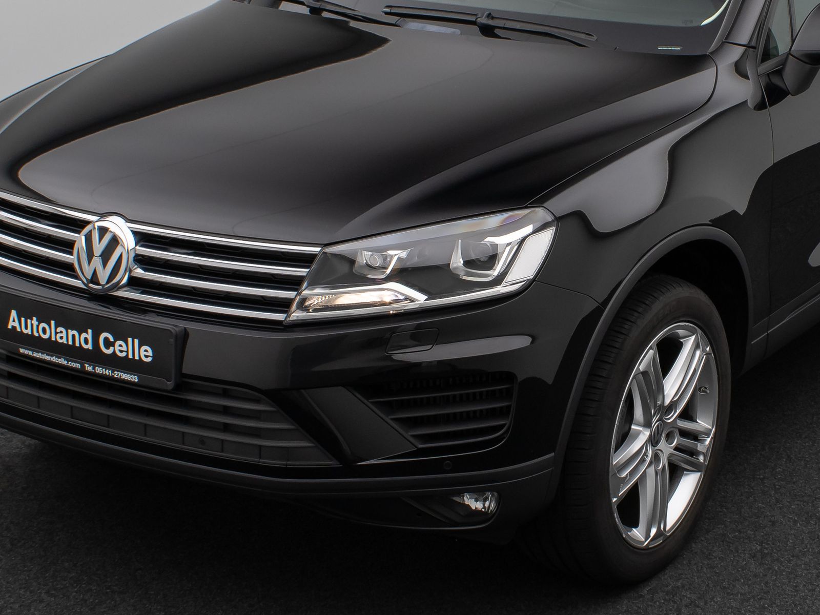Fahrzeugabbildung Volkswagen Touareg 3.0 TDI V6 Terrain Tech 4Mot PDC BiXenon