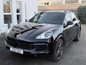 Porsche Cayenne - 1