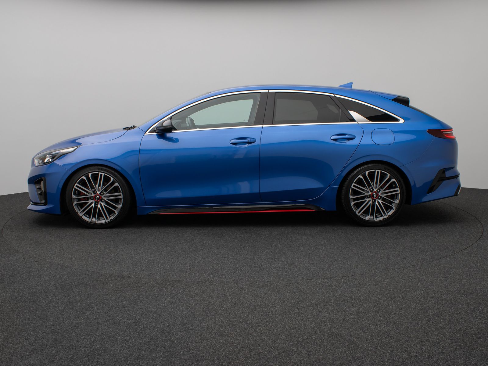 Fahrzeugabbildung Kia ProCeed GT 1.6 T-GDI DCT Kamera DAB JBL Sport