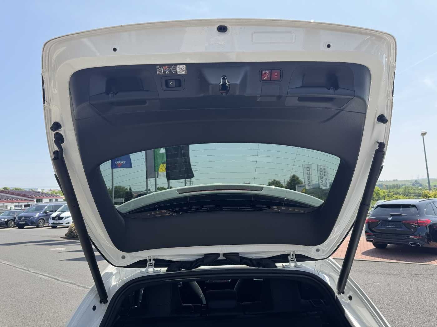 Fahrzeugabbildung Mercedes-Benz CLA 220d Shooting Brake AMG+Pano+Distr+AHK+uvm.
