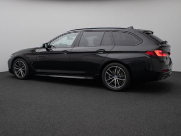Fahrzeugabbildung BMW 520d xD M Sport Kamera DAB HiFi 4xKlima ACC Komf