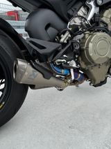 Ducati Streetfighter V4S Grey Nero  - Offers matching your search criteria