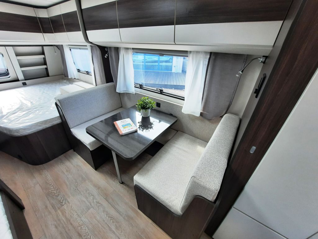 Fahrzeugabbildung Hobby Prestige 720 UKFe Verfüg./Sparen Sie 5.903,- €