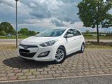 Hyundai i30 Kombi 1.6 GDI | 1.HAND | BREMSEN NEU