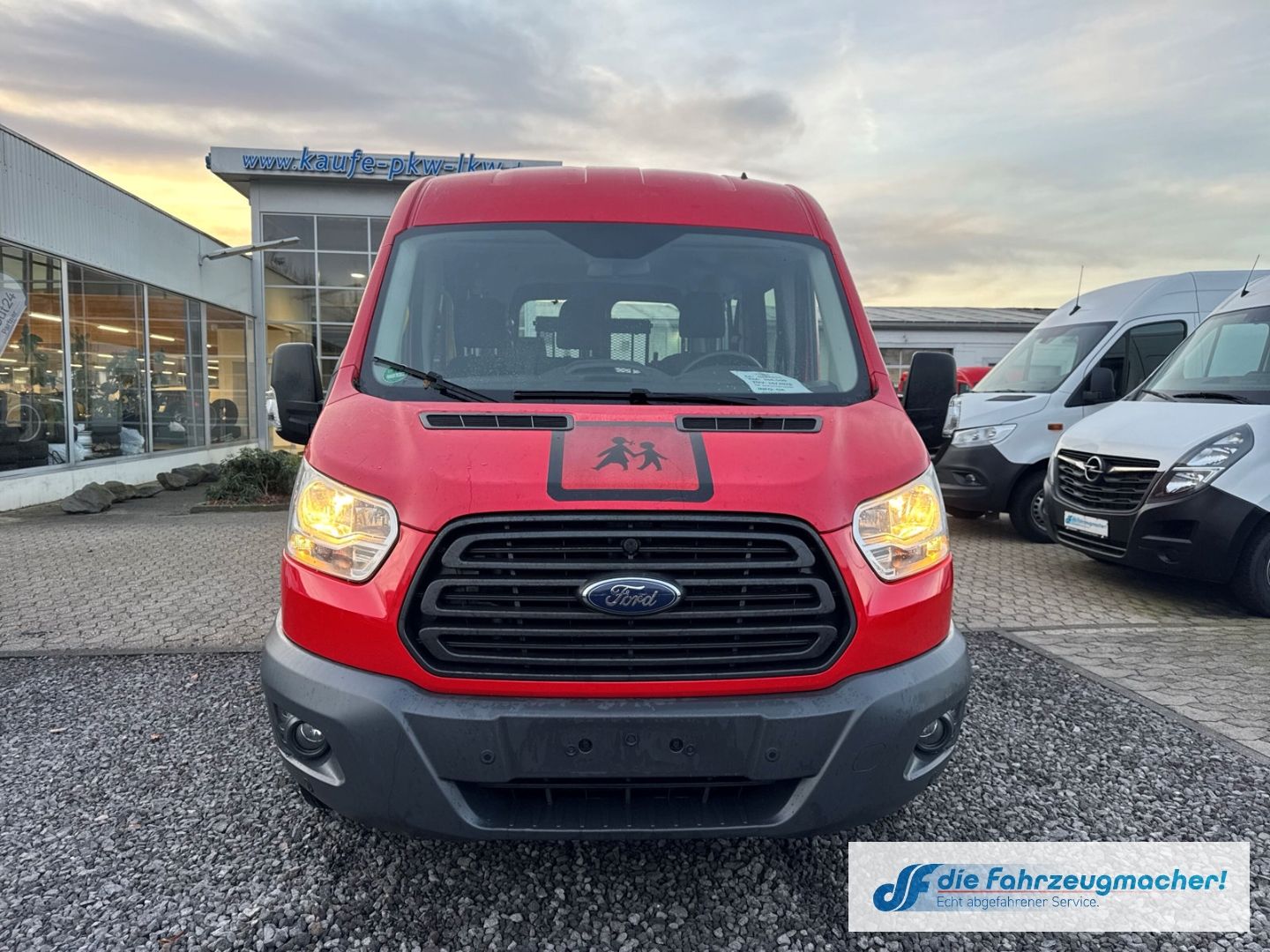 Fahrzeugabbildung Ford Transit Kombi 350 L3 2.2 TDCi *7049 *KLIMA *EXP