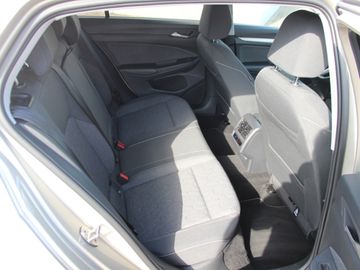 Volkswagen Golf VIII 1.5 eTSI DSG Move Tiptronic KLIMA LED
