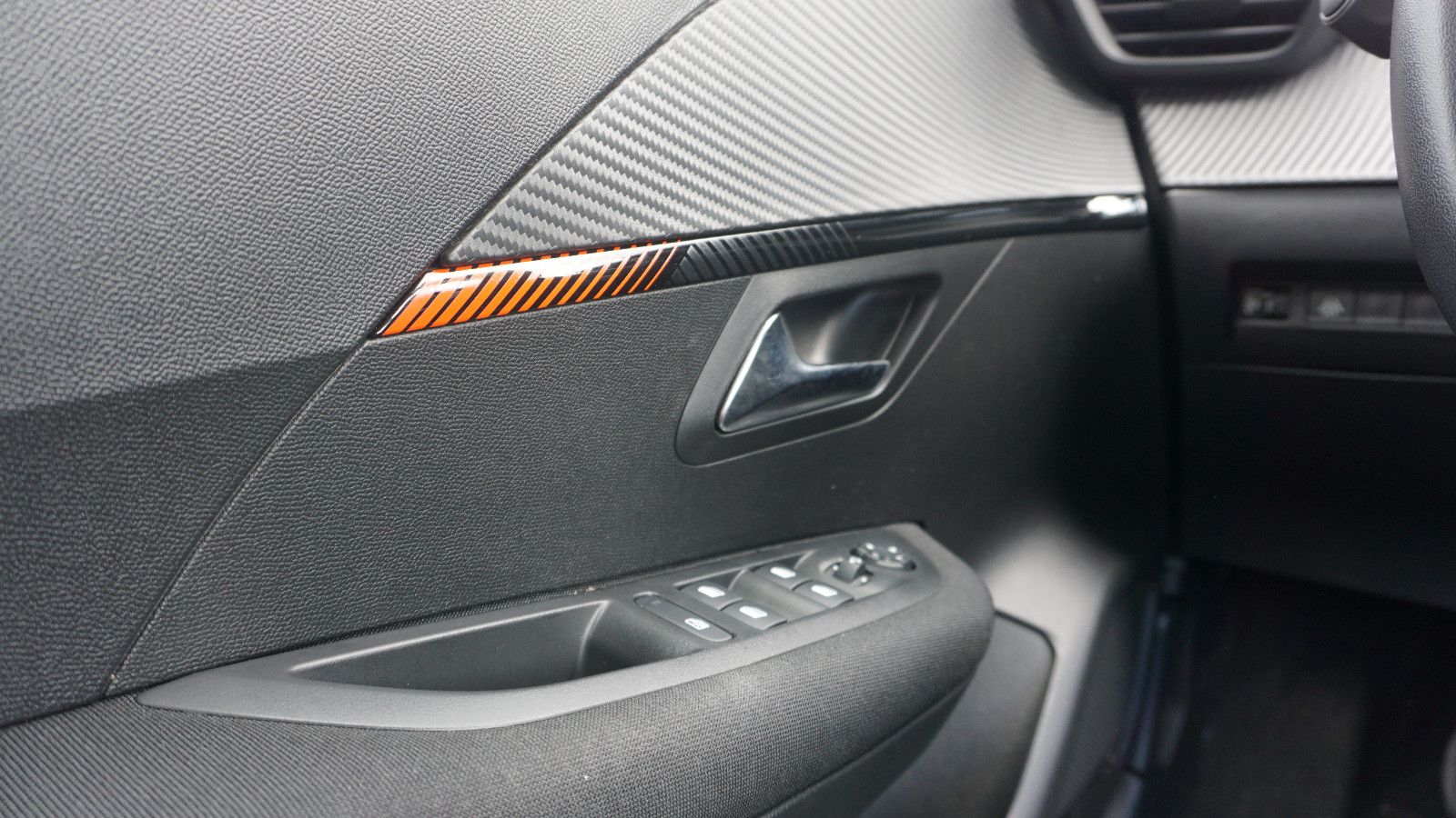 Fahrzeugabbildung Peugeot 208 Active Pack, LED, Sport, PDC, Radio DAB+