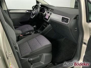 Volkswagen Touran 1.5 TSI DSG Move Garantie b. 14.03.29 