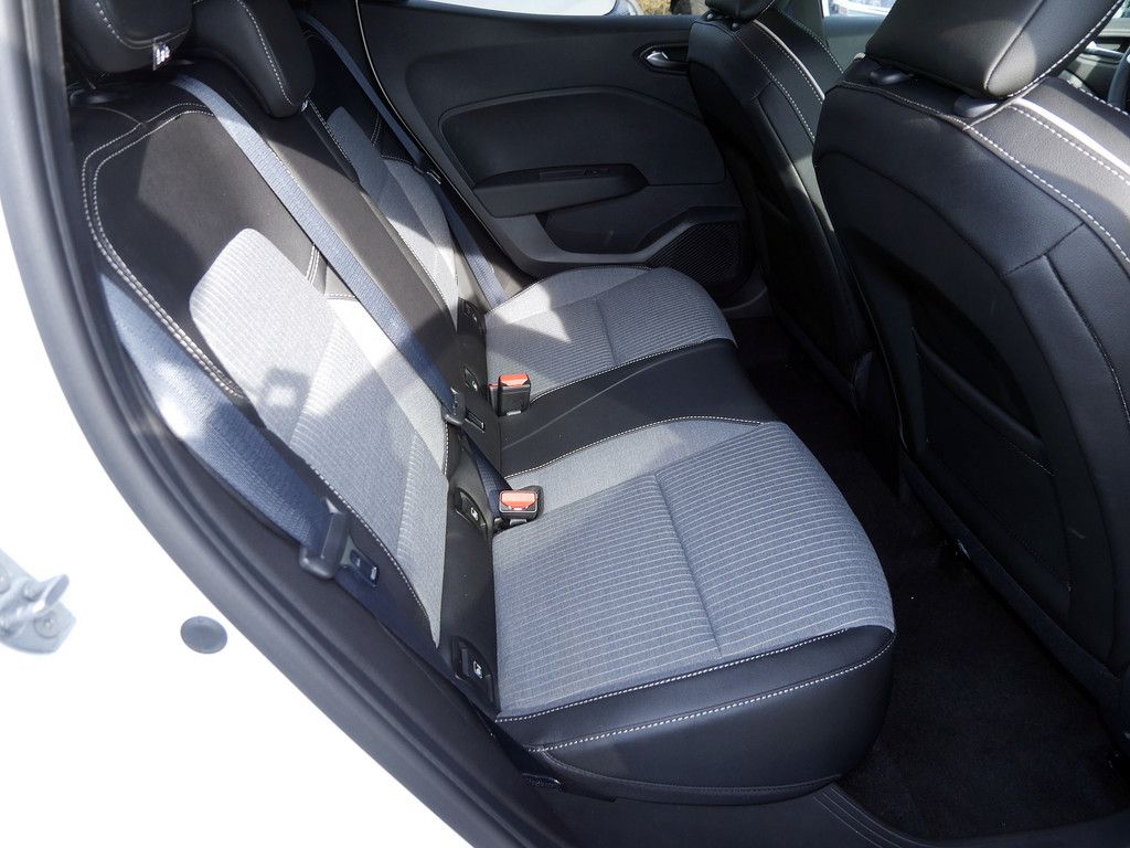Fahrzeugabbildung Renault Clio Techno TCe 90