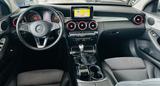 Mercedes-Benz C 180 1.6 Avantgarde Navi AHK LED PDC v+h SHZG - Mercedes-Benz C 180 mit Benzin-Antrieb: Silber, Limousine