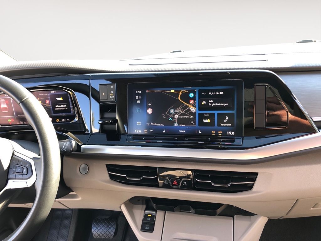 Fahrzeugabbildung Volkswagen T7 Multivan 2,0 TDI LÜ Life Edition IQ.Light