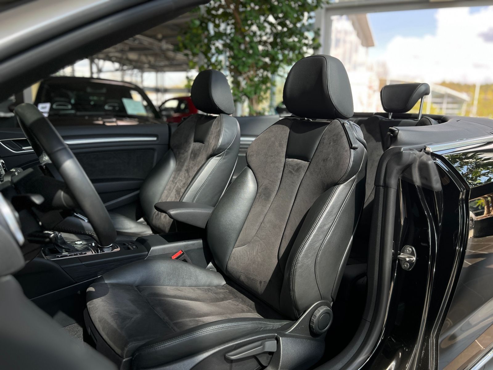 Fahrzeugabbildung Audi A3 Cabriolet 35 TFSI S line PDC XENON NAVI
