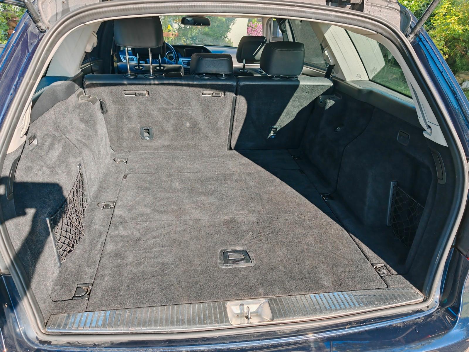 Mercedes-Benz E 220 BlueTEC BlueEFF. Standard