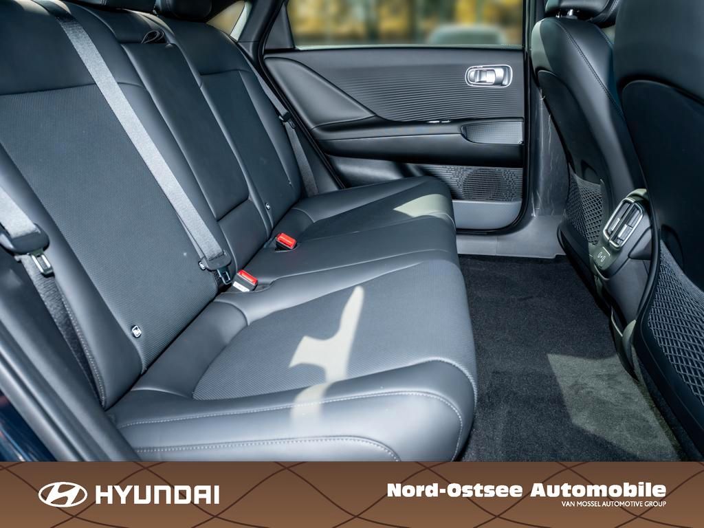 Fahrzeugabbildung Hyundai IONIQ 6 UNIQ dig. Außenspiegel Glasdach 20'' LM