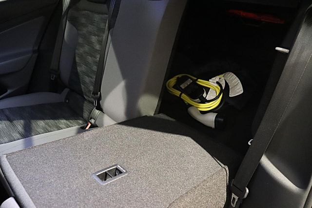 ID.4 Pure 125kW IQ-LIGHT AHK Wärmepumpe Anschlus