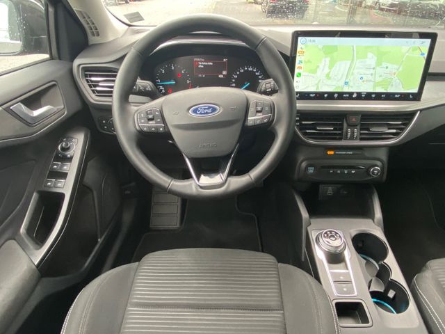 Fahrzeugabbildung Ford Focus Turnier Titanium NAVI+RFK , AHK abnehmbar
