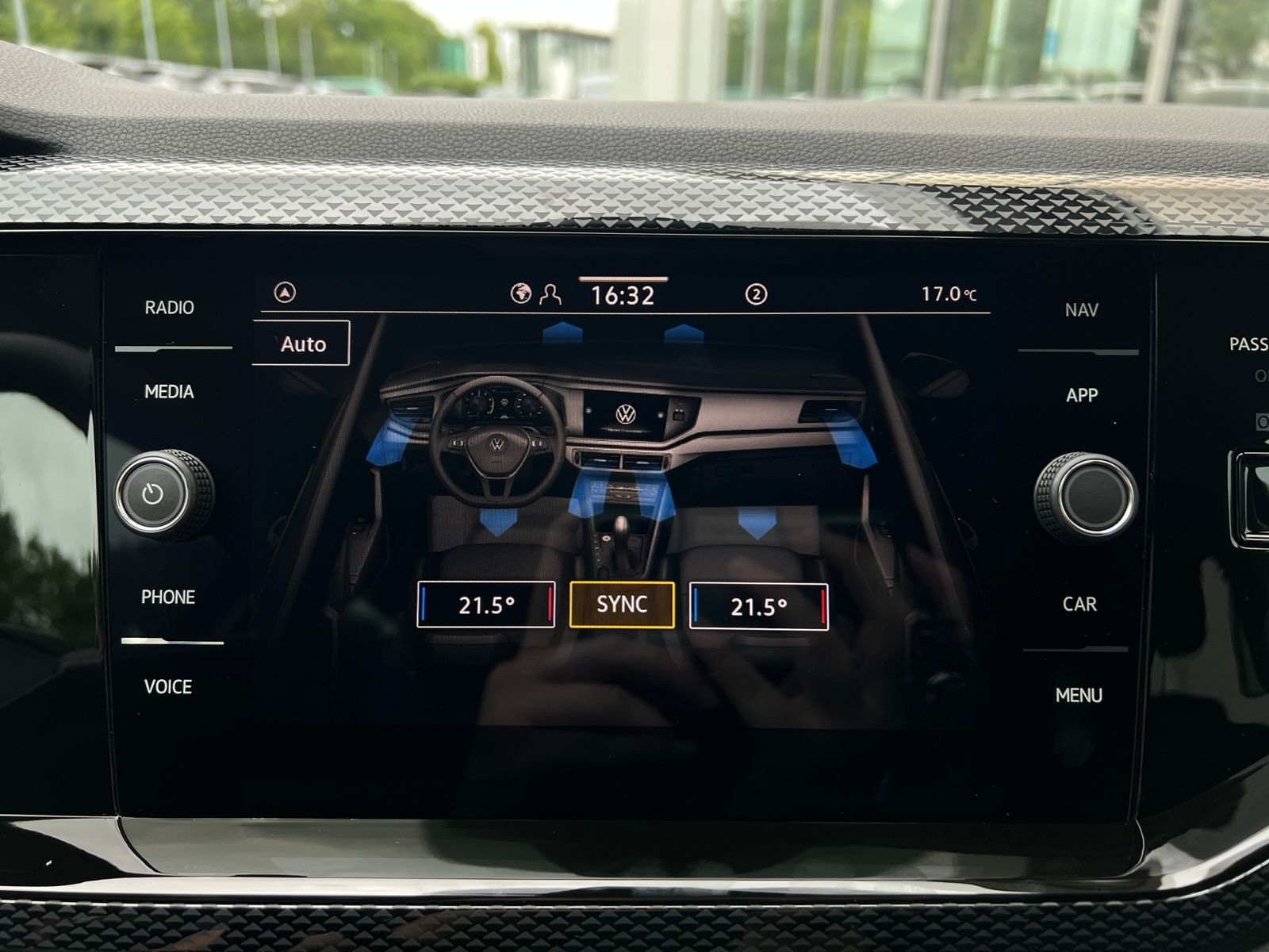 Fahrzeugabbildung Volkswagen Polo Life 1.0 TSI *LED,ACC,Ready2Discover,Kamera