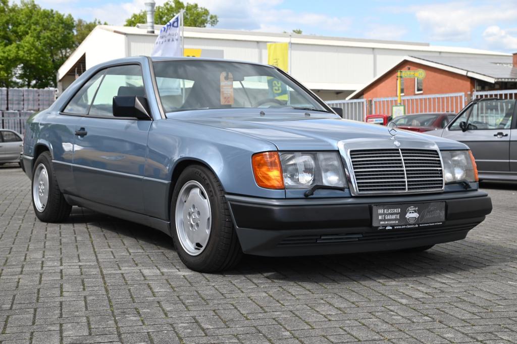 Mercedes-Benz CE 300