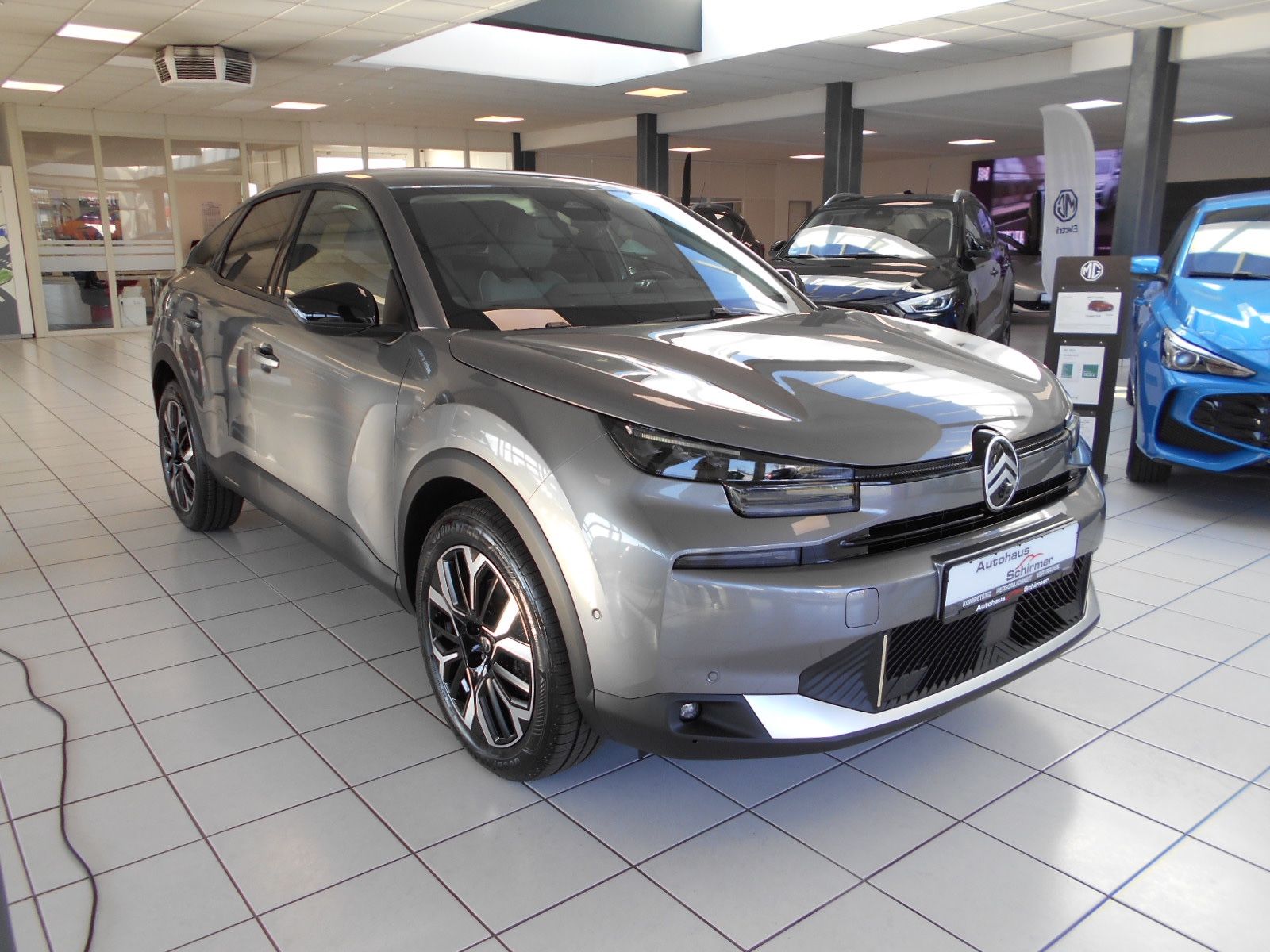 Fahrzeugabbildung Citroën C 4 Hybrid 136 e-DCS6 Max Facelift