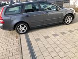 Volvo VOLVO V50 Kombi S 2.4L 140-PS.Benzin. TUV-... - Volvo V50 in Frankfurt (Main)