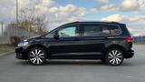 Volkswagen Touran 1.5 DSG Highline AHK el. Heckklappe ,NAVI - VW Touran von privat
