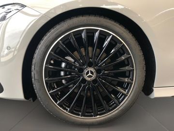 Mercedes CLA 180 Shooting Brake - 9