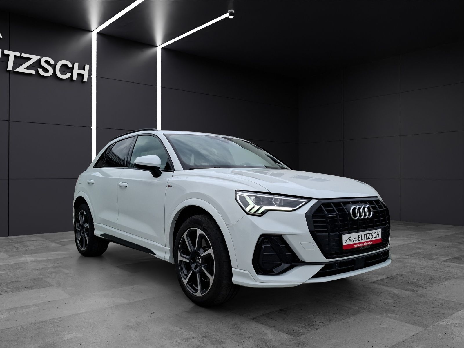 Fahrzeugabbildung Audi Q3 40 TDI quattro S-line S-tronic LED AHK Navi A