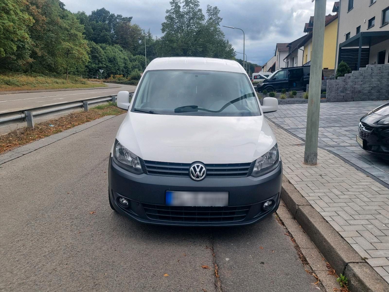 Volkswagen Caddy 2011 — interior