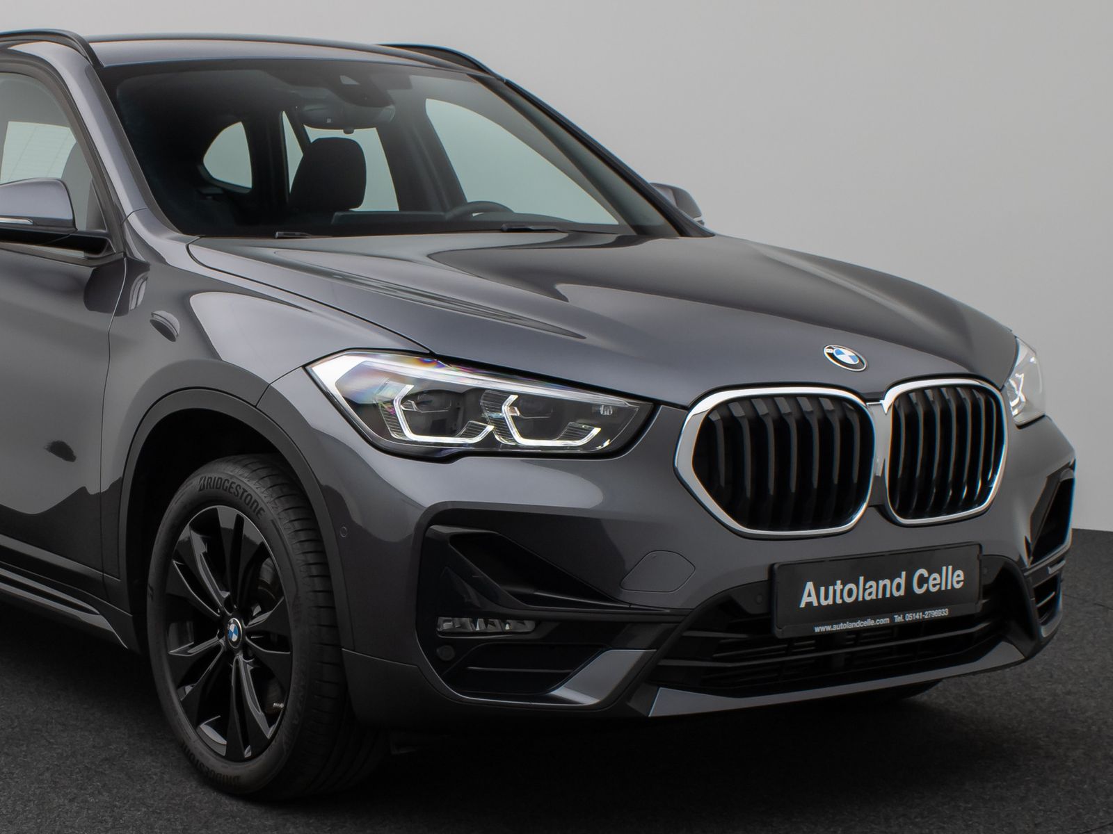 Fahrzeugabbildung BMW X1 sD20i SportLine Kamera HUD DAB HiFi Alarm LED