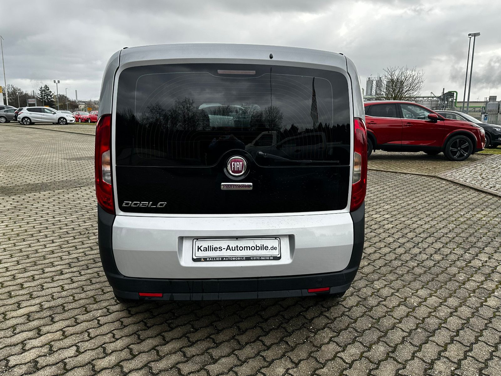 Fahrzeugabbildung Fiat Doblo Doblò Basis Kasten L1H1 verglast