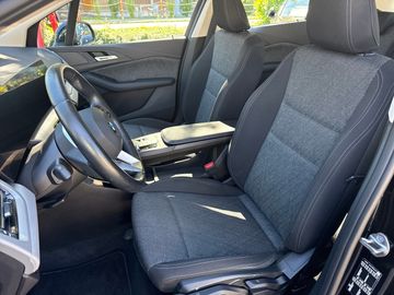 BMW 216i Active Tourer DAB LED Komfortzg. Shz