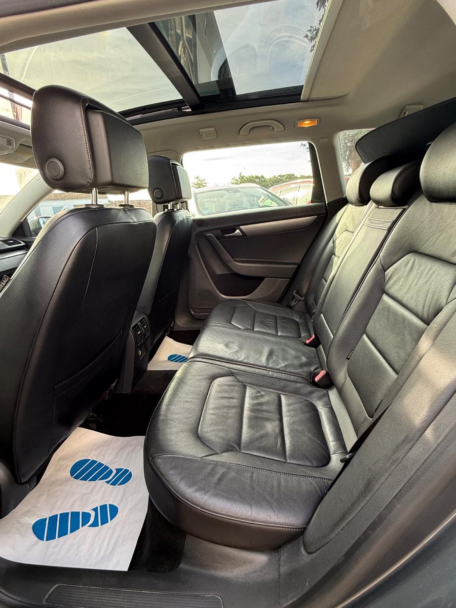 Volkswagen Passat 2014 — photo 14