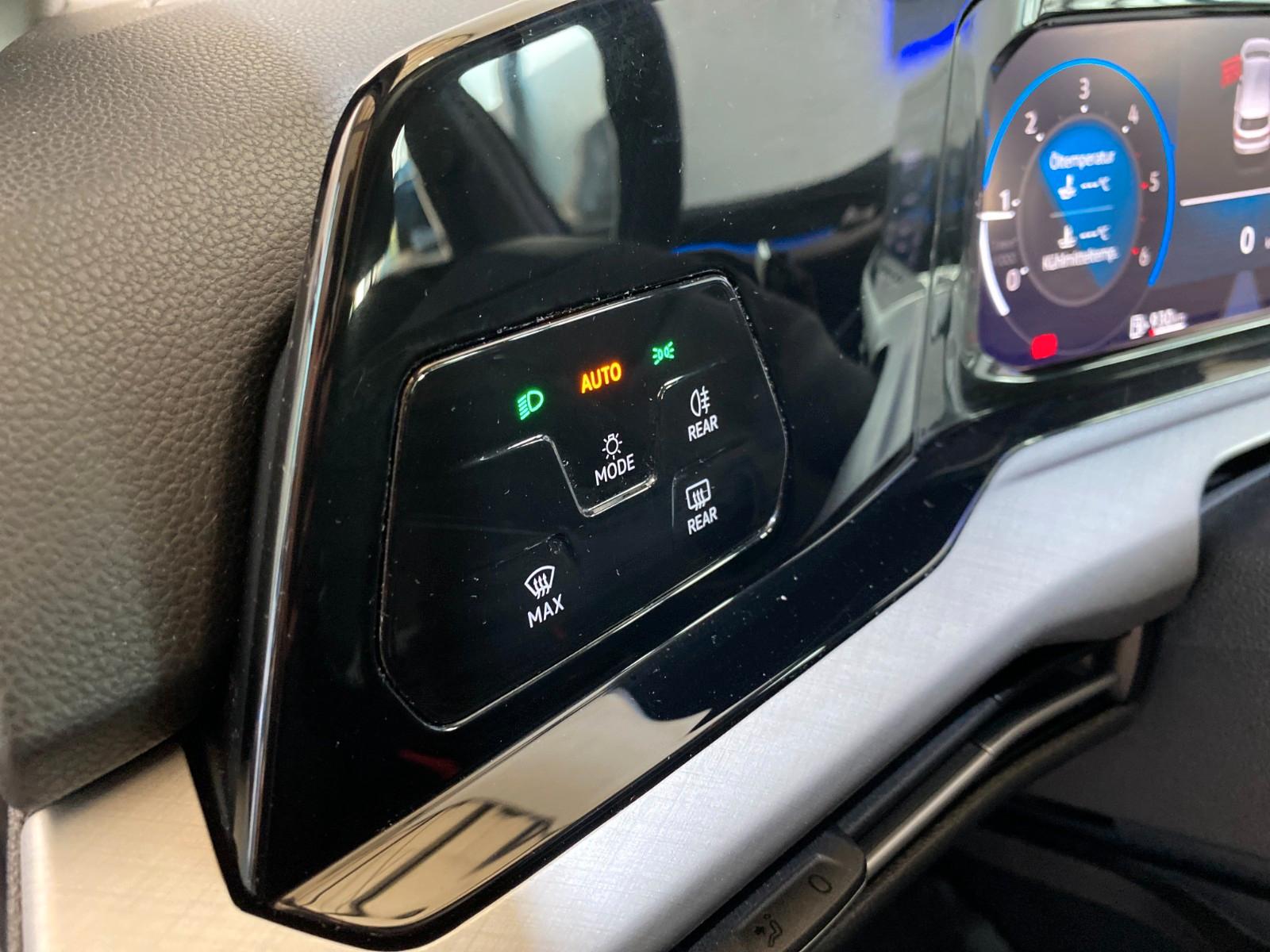 Volkswagen Golf VIII Life +LED +NAVI +SZH +AmbientBel, миниатюра 20