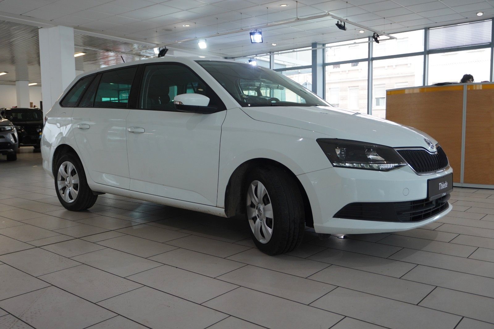 Fahrzeugabbildung SKODA Fabia Combi 1.4 TDI AMBITION DSG NAVI/LED/PDC