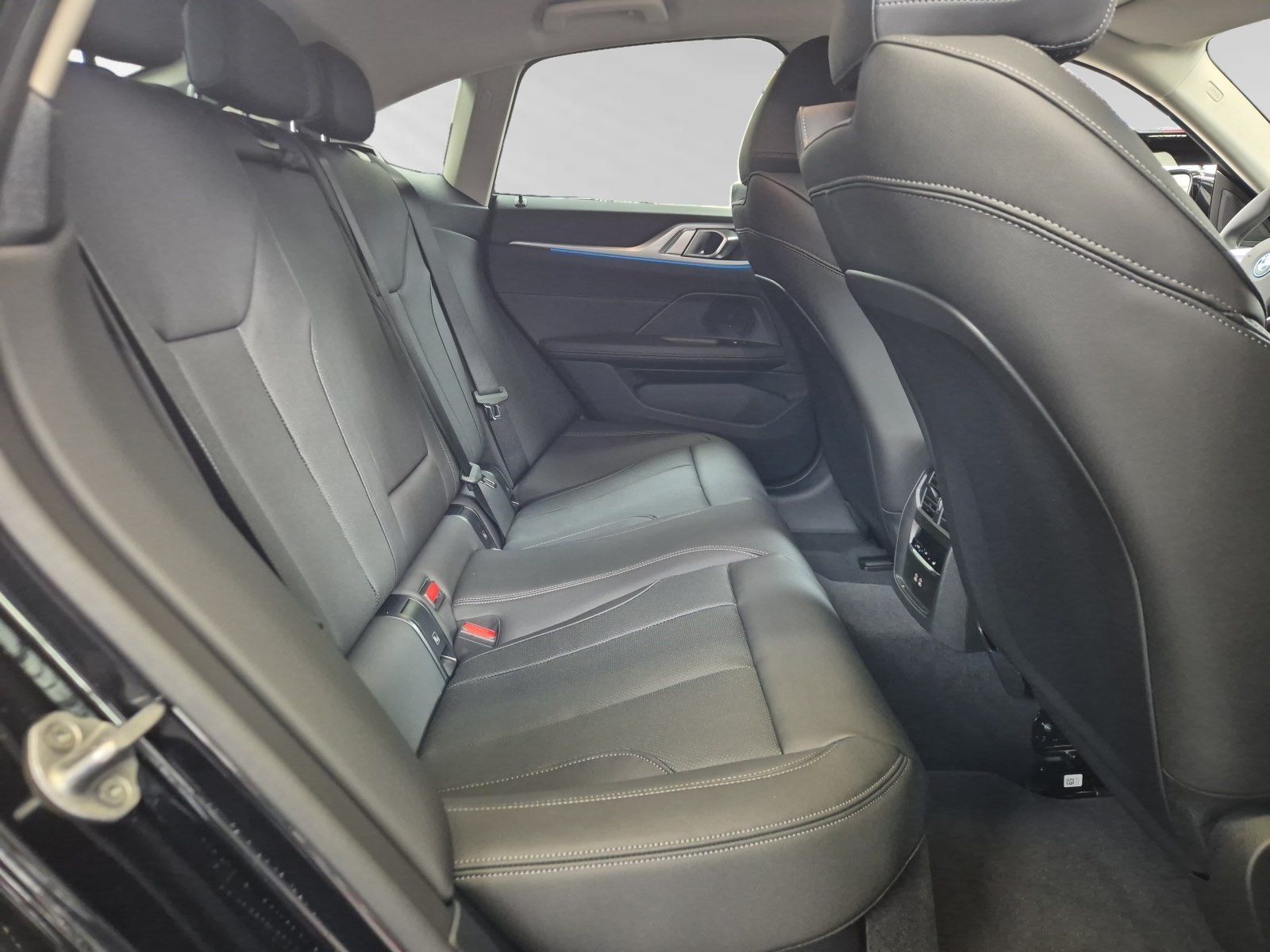 BMW i4 - Bild 15