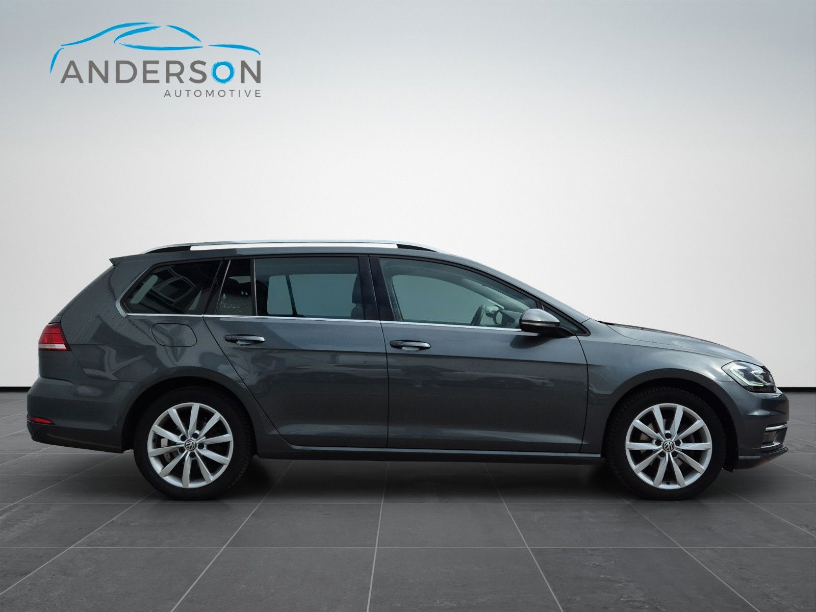 Fahrzeugabbildung Volkswagen GOLF VARIANT 1.5 TSI HIGHL KAM DSG LED ACC 17"