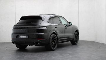 Porsche Cayenne - 4