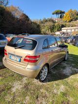 Mercedes-Benz Mercedes-benz B 180 CDI Sport - Mercedes-Benz mit Diesel-Antrieb: Braun, Alcantara