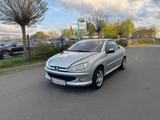 Peugeot 206 CC Cabrio 2. Hand TÜV NEU TOP - Peugeot 206 Gebrauchtwagen in Kassel