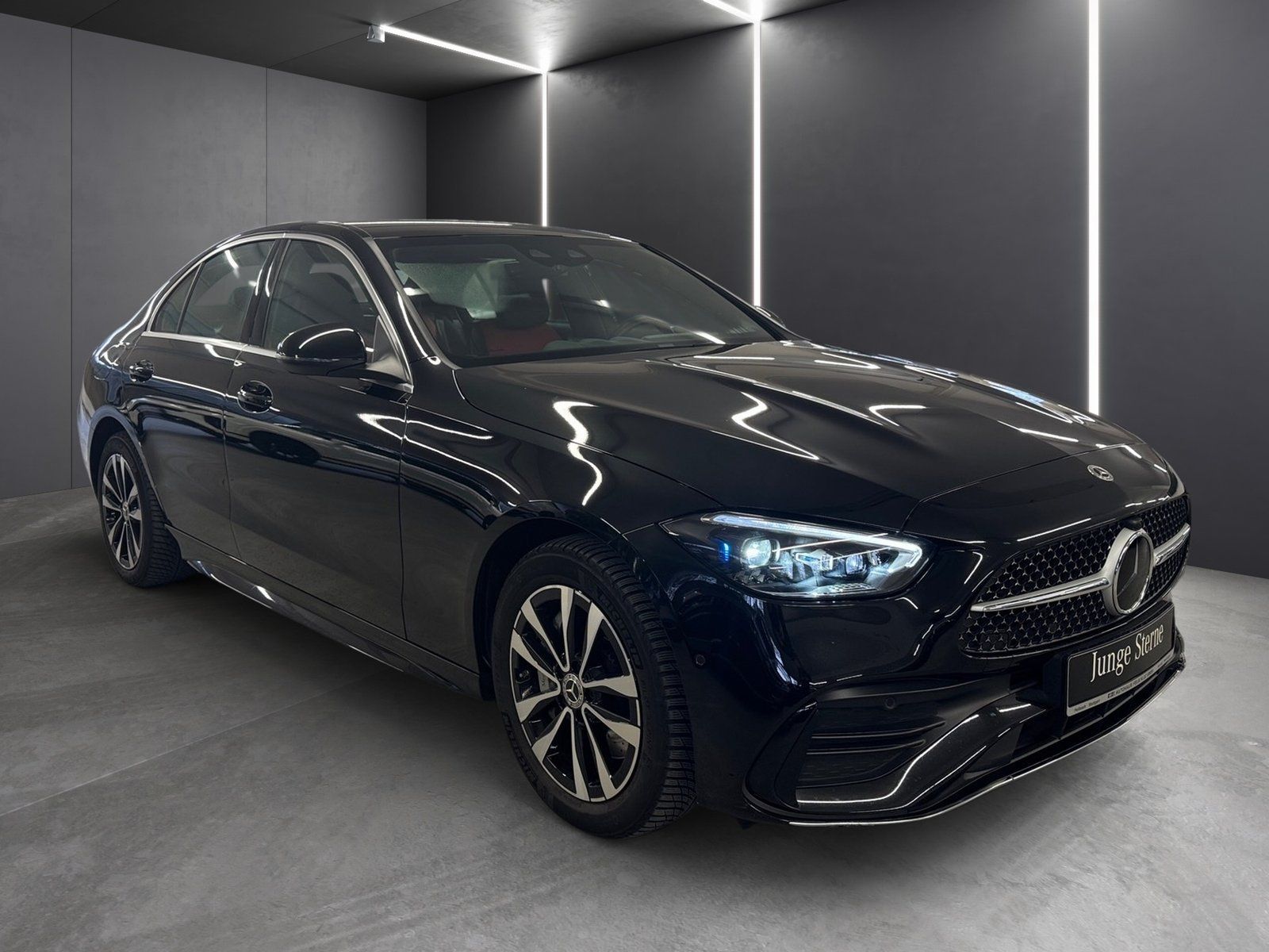 Fahrzeugabbildung Mercedes-Benz C 300 e AMG*Digital Light*Distronic*Soundsystem*