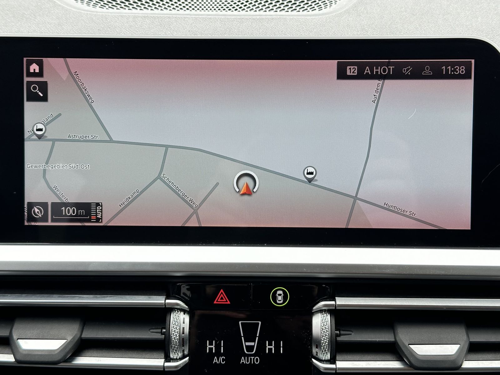 Fahrzeugabbildung BMW 320d Touring M-Sport NAV+LED+PANO+H&K+ACC+360°