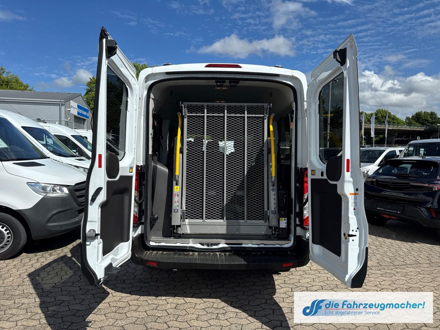 Fahrzeugabbildung Ford Transit 350 L3 Trend LIFT* Temp Tel.-Vorb. PDCv+