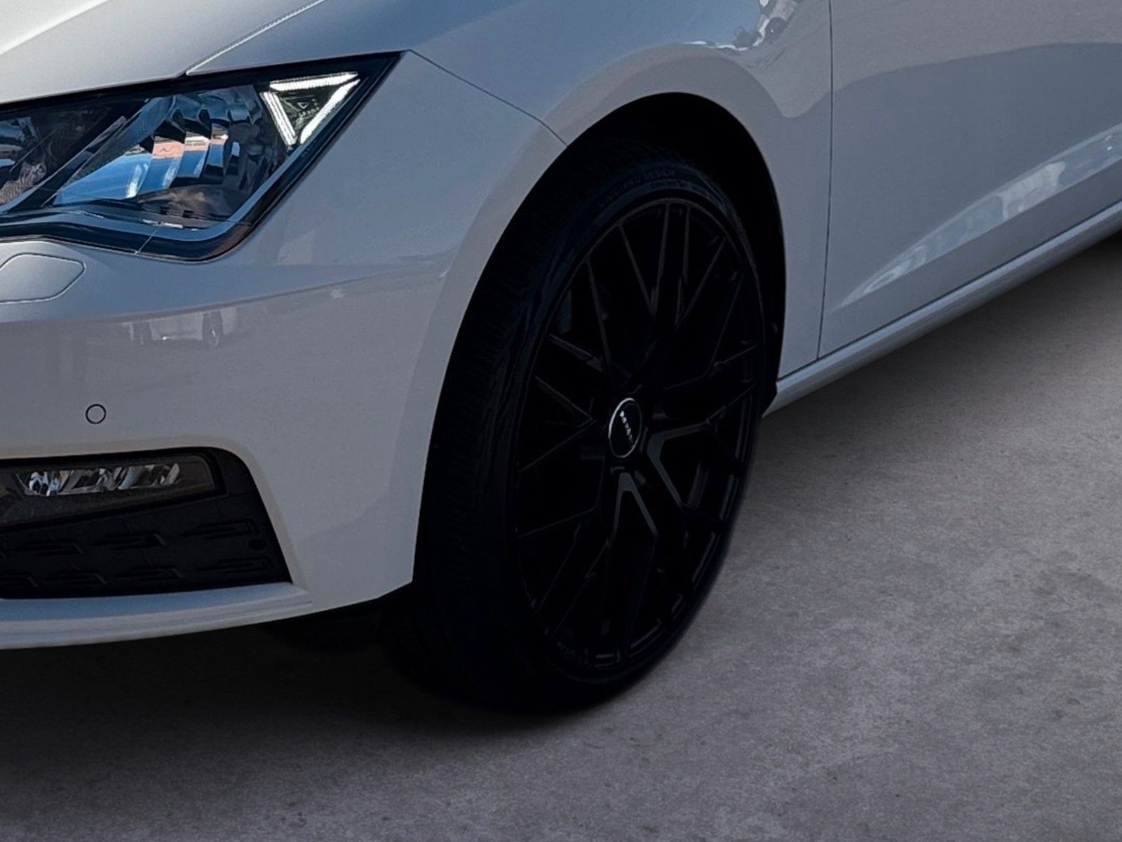 Fahrzeugabbildung SEAT Leon Sportstourer XCELLENCE