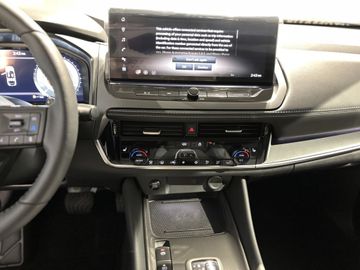 Fotografie 17 des Nissan Qashqai 1.3 DIG-T MHEV Xtronic N-Connecta (J12)