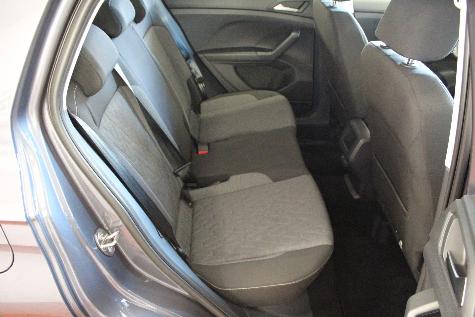 Fahrzeugabbildung Volkswagen T-Cross 1.0 TSI DSG *Sitzhzg*Kamera*