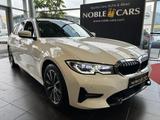 BMW 320i Touring Sport Line PANO ACC LASER RFK - BMW: R32