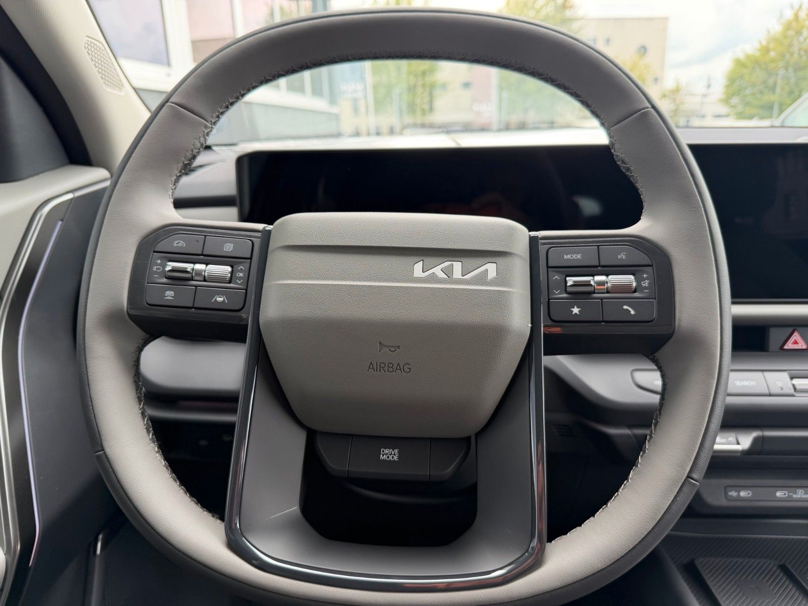 Fahrzeugabbildung Kia SELTOS 1.6T 180 DCT VISION SOUND NAV DES