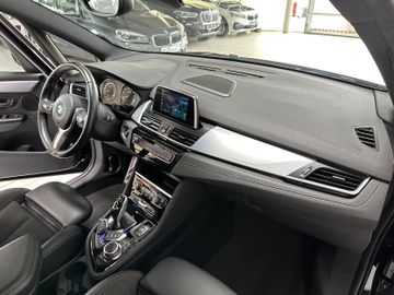 Fahrzeugabbildung BMW 218i Gran Tourer M Sport HiFi DAB Alarm 7-Sitze